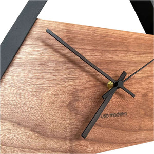 Relógio de Parede em Madeira Grande 50cm Design Industrial - Jequitibá